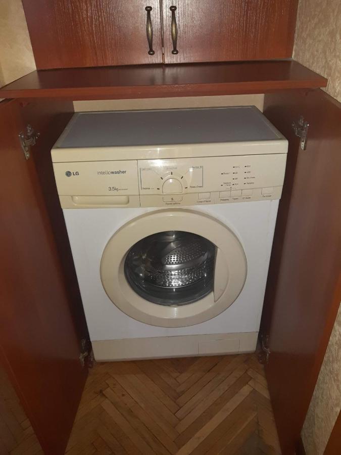 Двухкомнатная Вид На Дворец Украина Kijów Zewnętrze zdjęcie